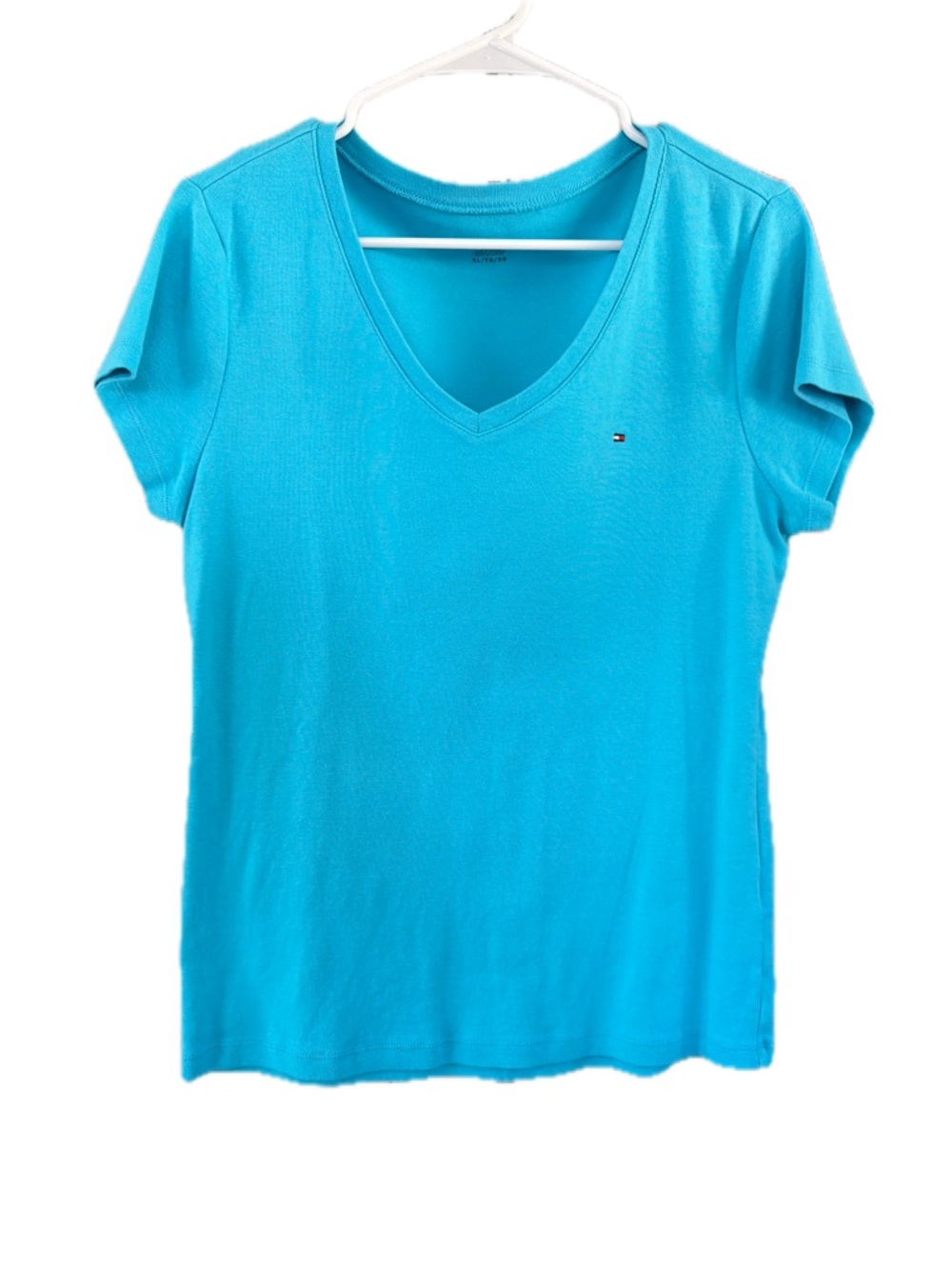 Tommy Hilfiger Women’s V-Neck Tee in Aqua Blue size xl
